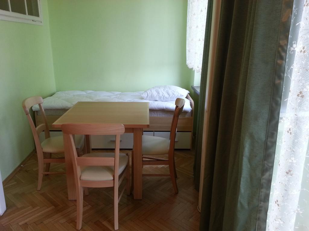 Apartament Familia Apartamento Cracóvia Quarto foto